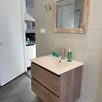 Wijkhuizen 3*